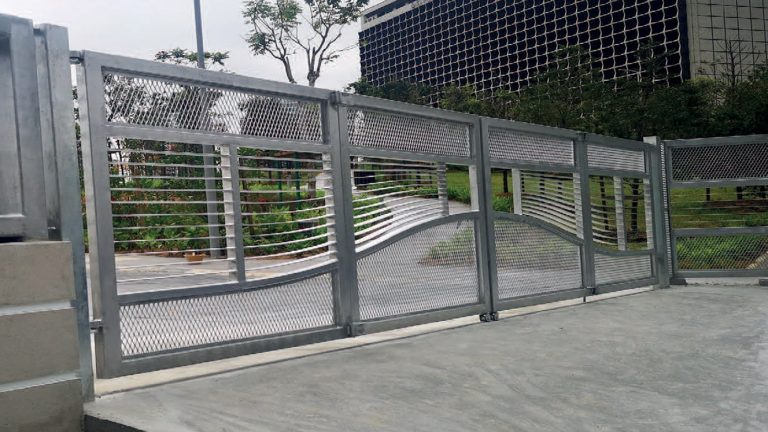 gate